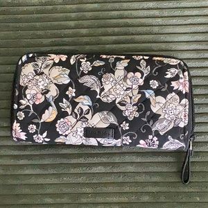 Vera Bradley single zip double section wallet.